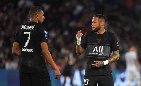 Mbappe và Neymar có chịu hy sinh vì Messi?