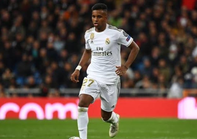 Chuyển nhượng cầu thủ