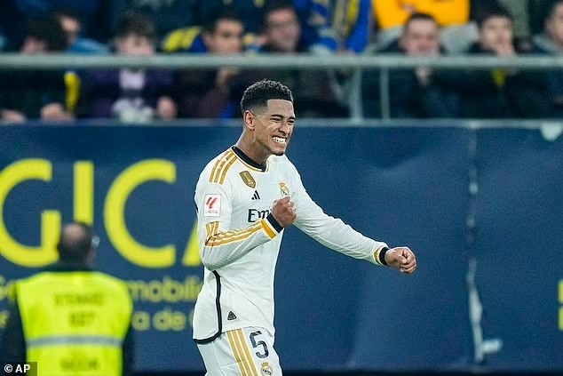 Real Madrid: Tỏa sáng vượt mong đợi, Jude Bellingham ghi 14 bàn thắng sau 15 trận thi đấu đầu tiên