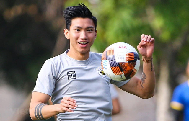 Đoàn Văn Hậu nỗ lực trở lại