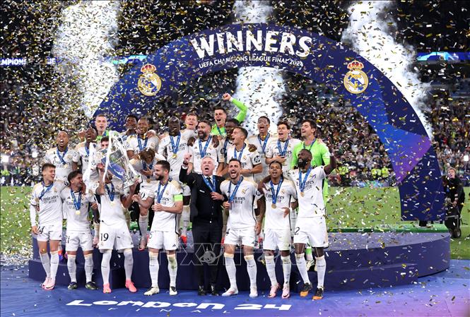 Real Madrid - CLB bóng đá đầu tiên vượt mốc doanh thu 1 tỷ euro năm