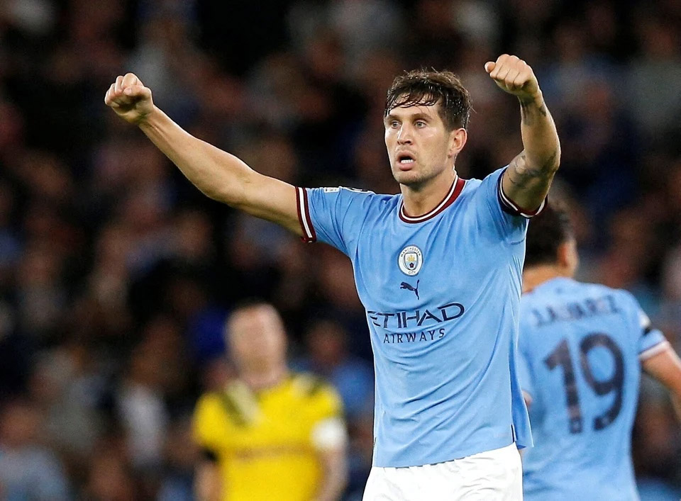 Stones trở lại, số phận Man City đổi thay?