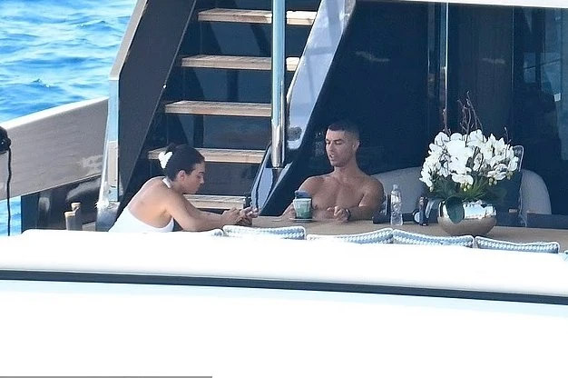 Hình ảnh mới nhất của Ronaldo