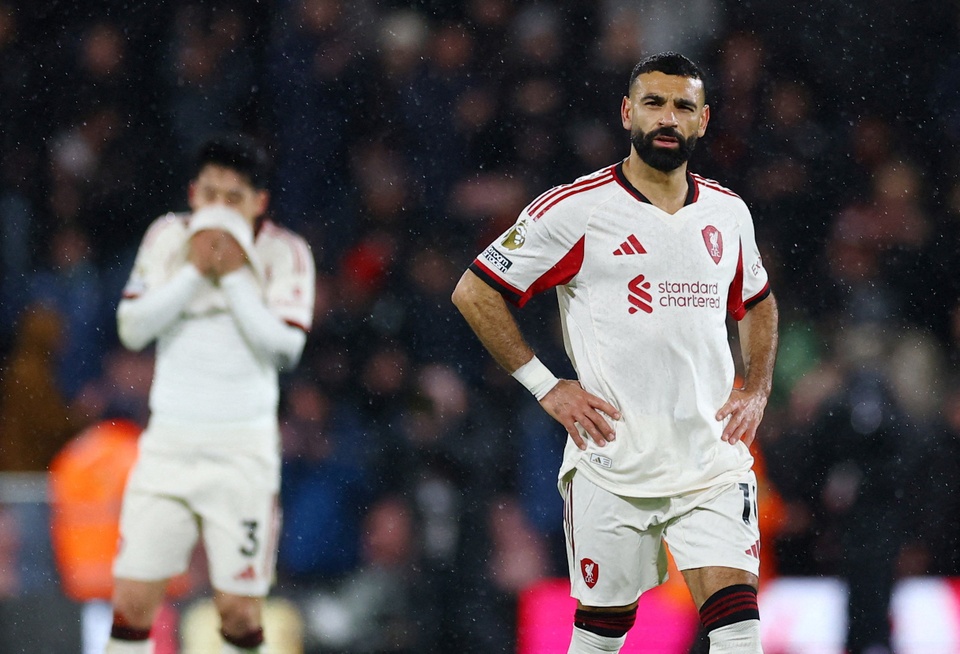 Liverpool gục ngã phút 90+4