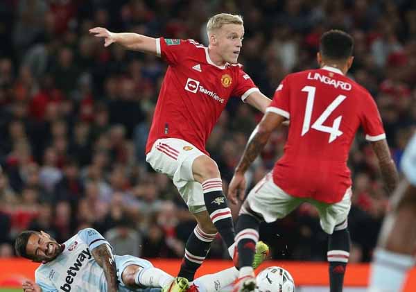 Van de Beek đang tự cứu mình