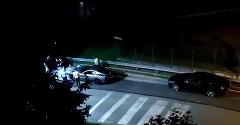 Cristiano Ronaldo bí mật chuyển dàn siêu xe khỏi biệt thự ngay trong đêm